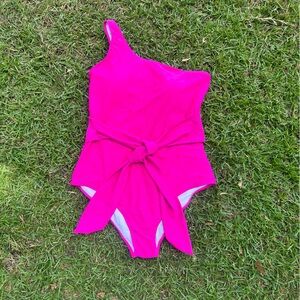 ONE SHOULDER Women’s size 2XL Swimsuit